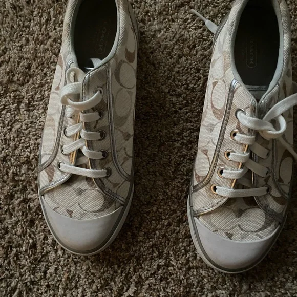 Coach low top signature sneakers size 9 - Picture 7 of 7